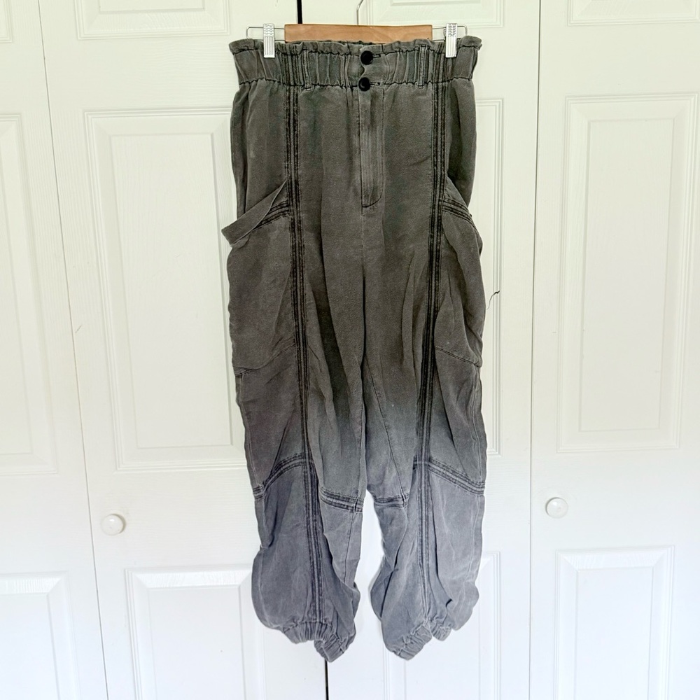 Urban Outfitters Baggy Pull on Loose Cargo Pants M